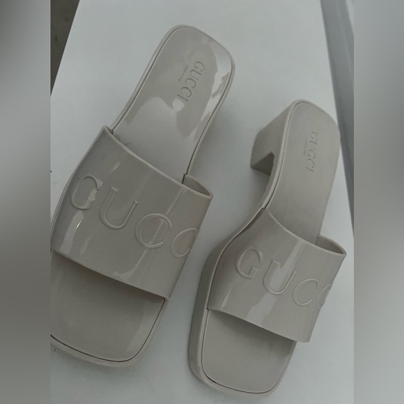Rubber Slide Sandal (like new) - Picture 3 of 3